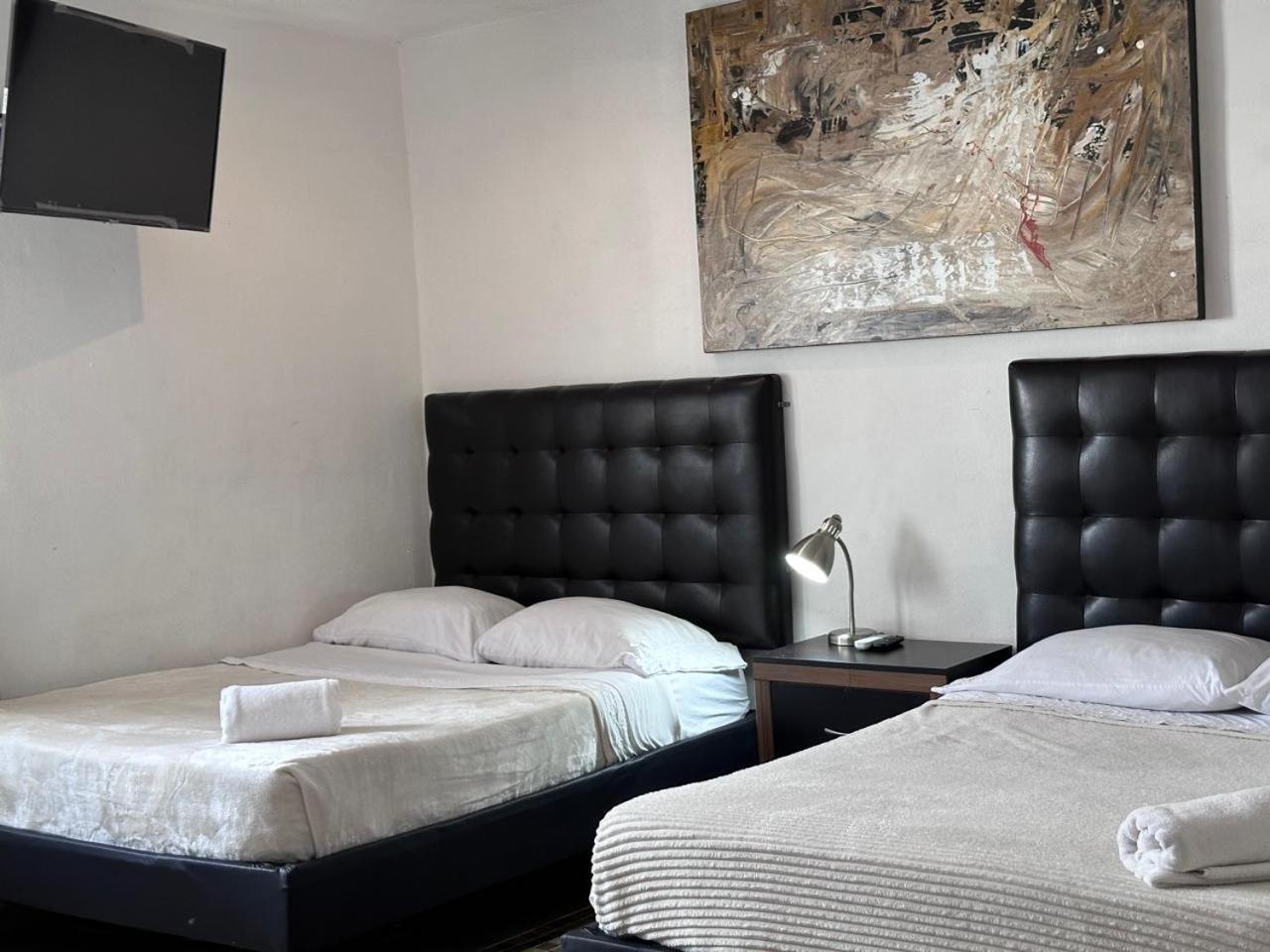 Suites Apodaca エクステリア 写真